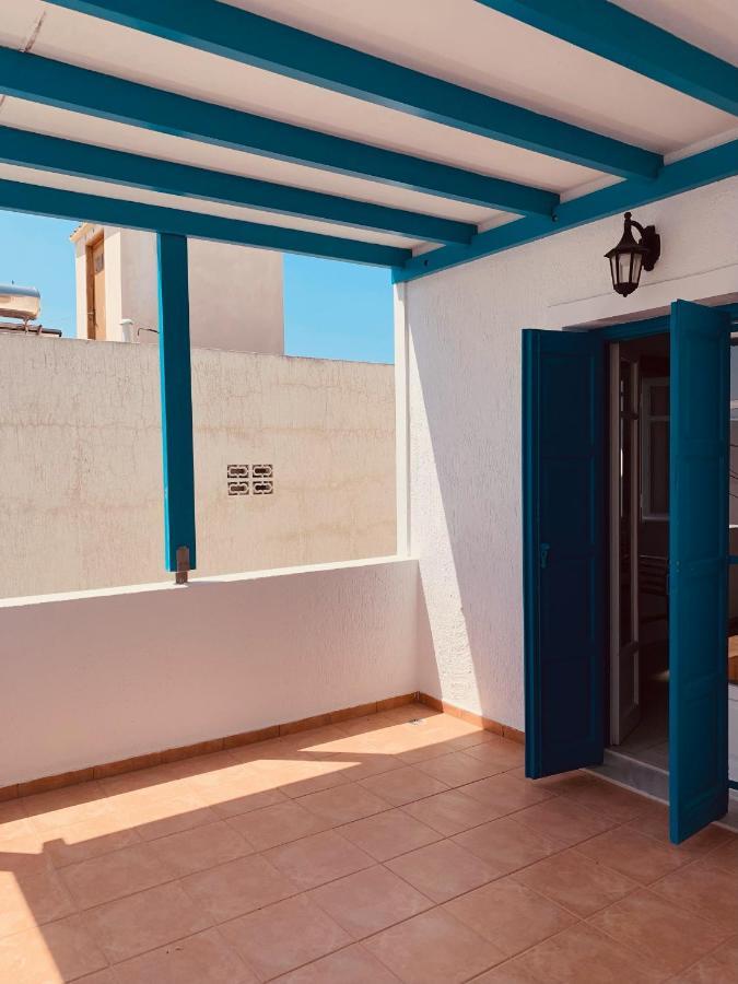 Manousos Rooms Adámas Eksteriør bilde